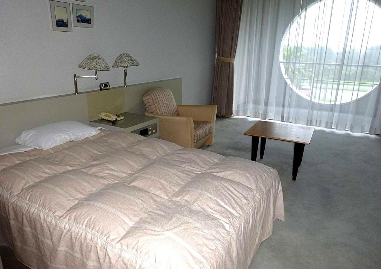 Miyazaki Kokusai Kuko Country Club Lodge Екстер'єр фото